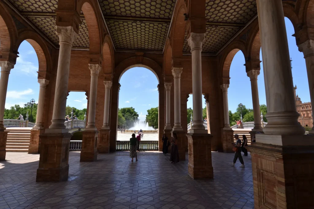 plaza de espana widok wewnątrz 
